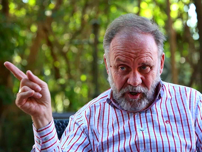 Carl Niehaus booted out of ANC
