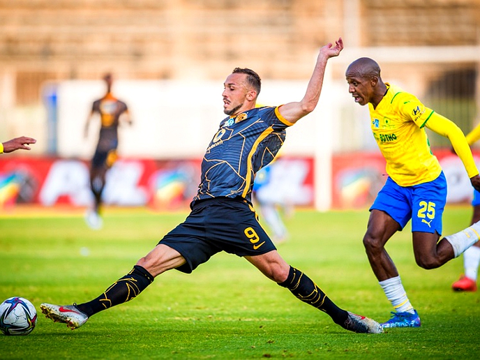 Dolly misses late penalty, as Chiefs hold Downs