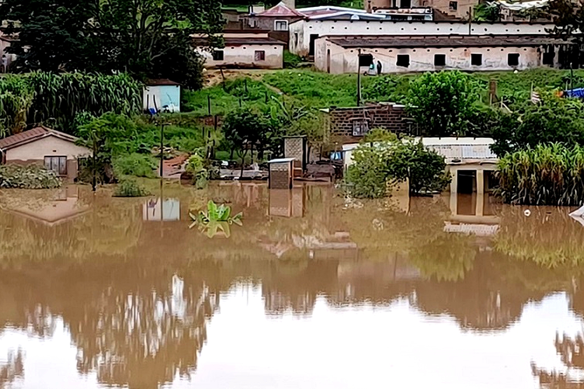 Nearly 60 die in Kwazulu-Natal floods Nearly 60 die in Kwazulu-Natal floods