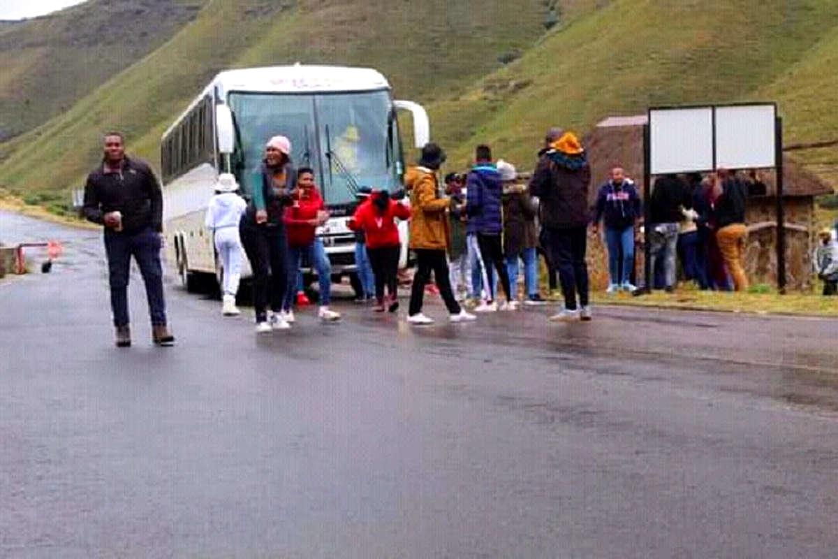 Travel offers best education – tour guide Travel offers best education – tour guide