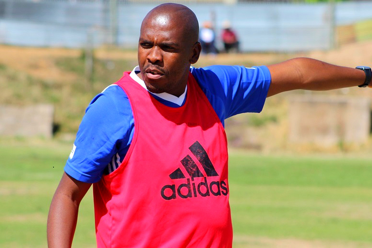 Coaches with no playing background at a disadvantage Coaches with no playing background at a disadvantage