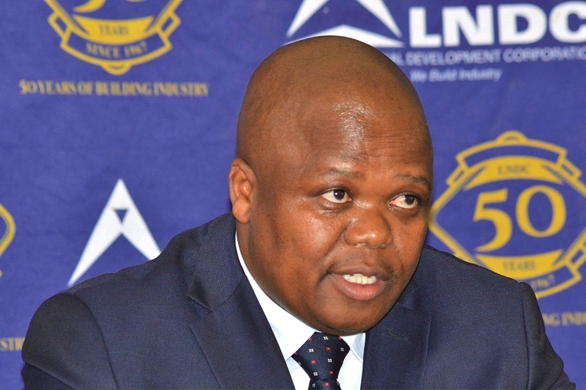 LEC threatens load shedding LEC threatens load shedding