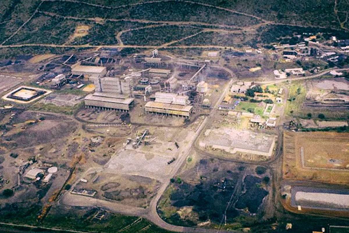 Legal war shutters SA lucrative chrome mine Legal war shutters SA lucrative chrome mine
