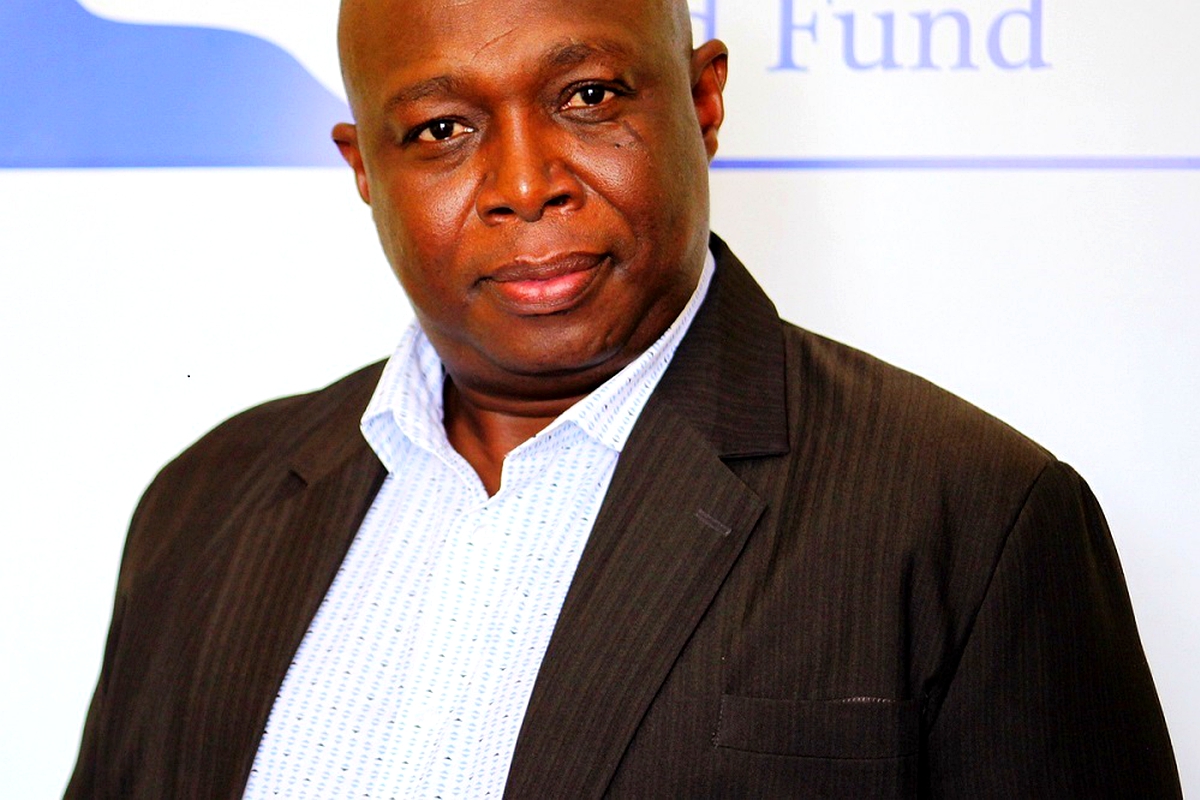 Mobile filling stations on cards Mobile filling stations on cards
