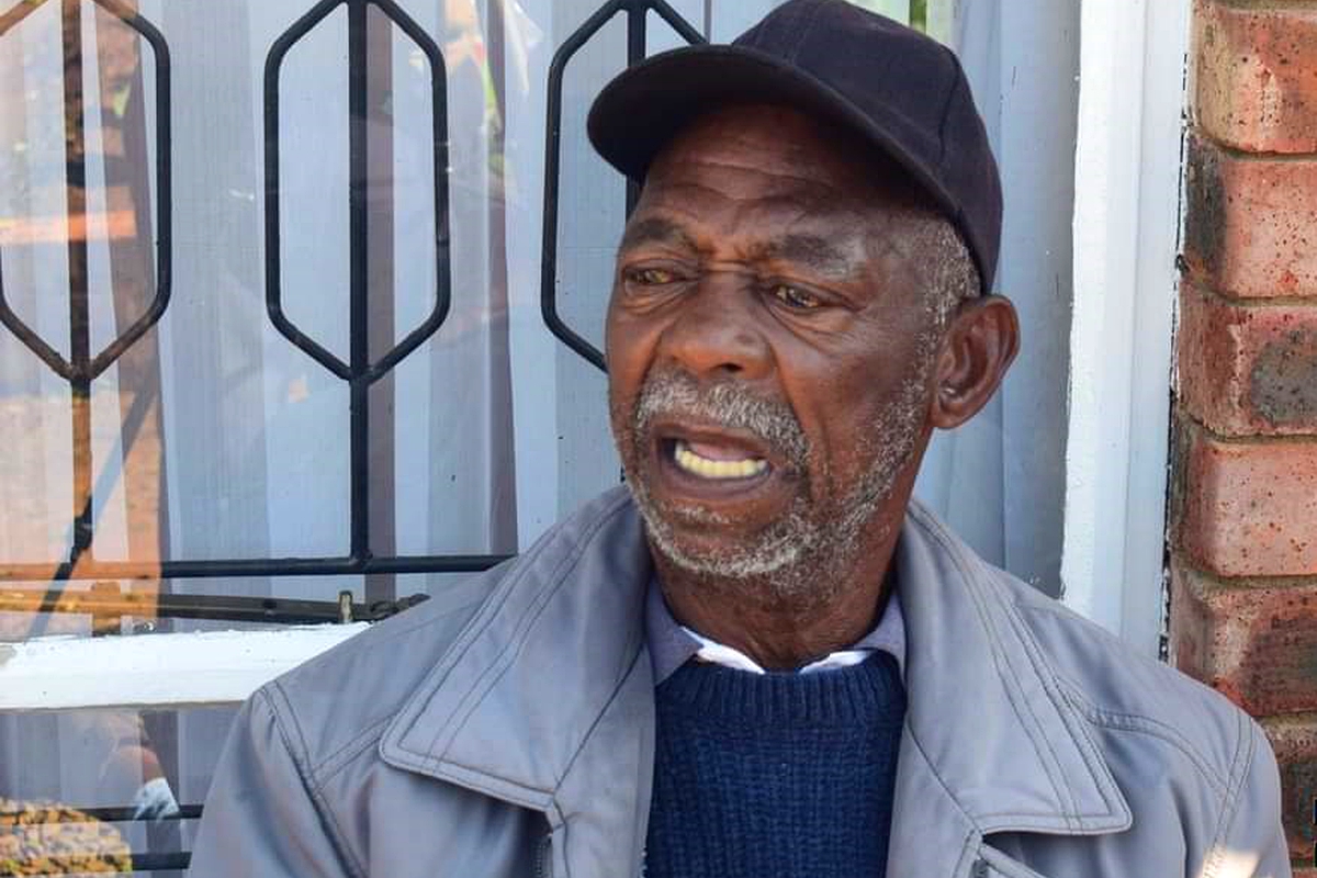 Moremoholo ‘Blue’ Moshoeshoe, national team’s youngest captain, dies at age 73 Moremoholo ‘Blue’ Moshoeshoe, national team’s youngest captain, dies at age 73