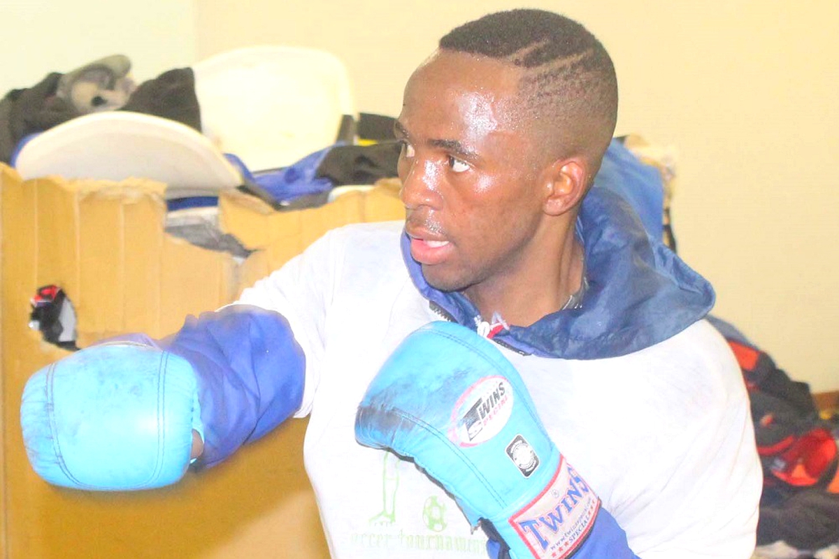 How Moroke Mokhotho gave up a football dream to become boxing superstar How Moroke Mokhotho gave up a football dream to become boxing superstar
