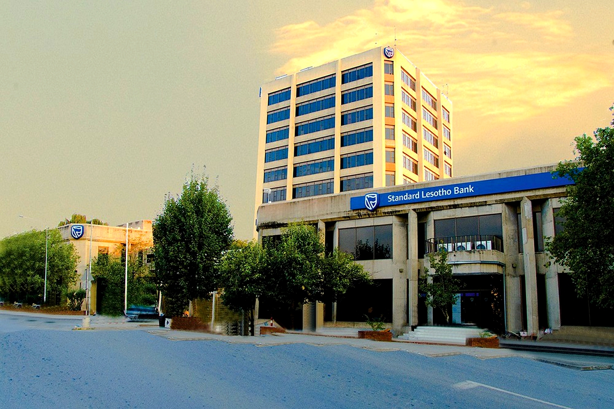 Standard Bank introduces instant loans for SMMEs Standard Bank introduces instant loans for SMMEs