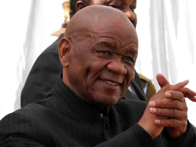 Thabane shuffles ministers, swaps secretaries