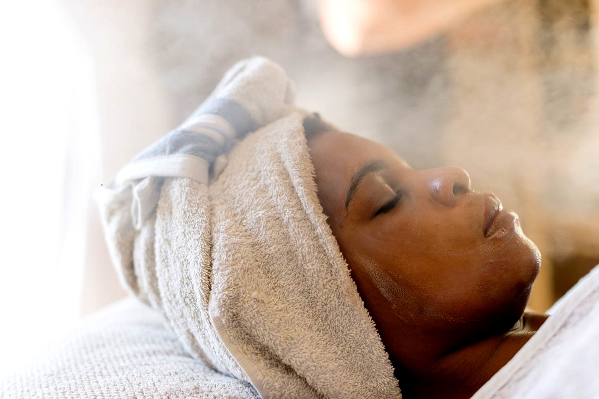 Steam inhalation procedure does wonders to flu patients Steam inhalation procedure does wonders to flu patients