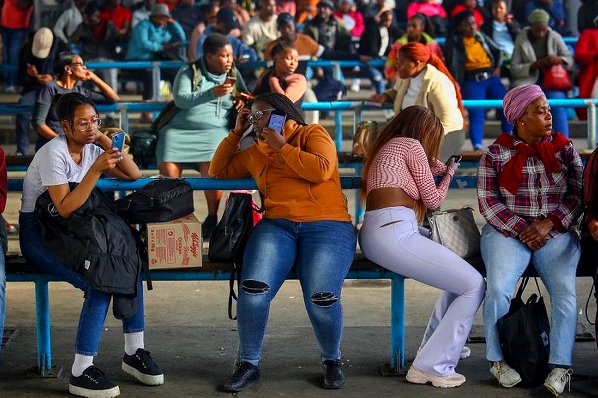 Taxi industry, City of Cape Town harden their stances amid strike violence