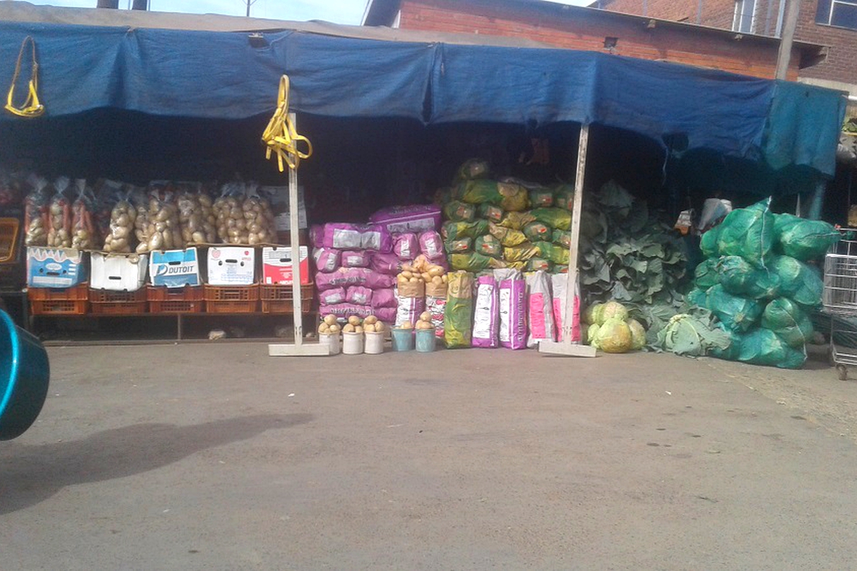 Street vendors struggles continue Street vendors struggles continue
