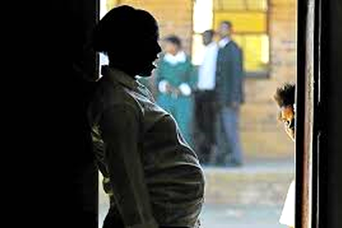 UNESCO ropes in media in curbing teenage pregnancy UNESCO ropes in media in curbing teenage pregnancy