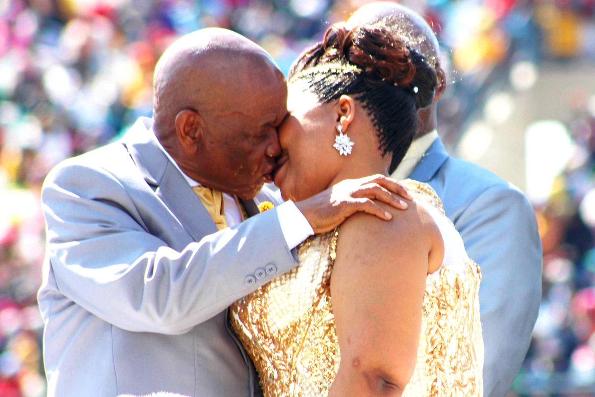 Ba ‘muso ba akhela Thabane lihanaboi