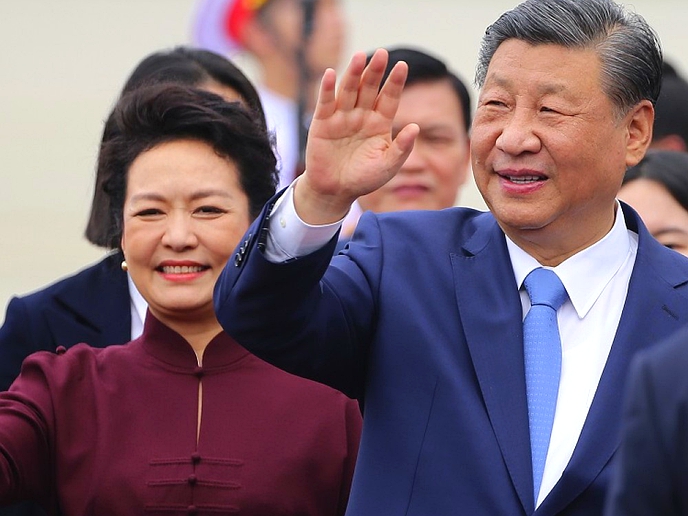 Xi Jinping begins two-day visit to Vietnam