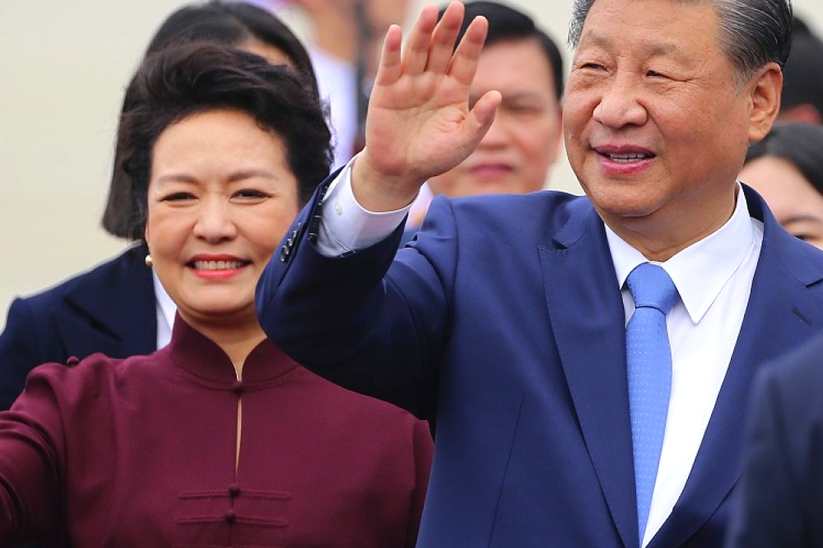 Xi Jinping begins two-day visit to Vietnam Xi Jinping begins two-day visit to Vietnam