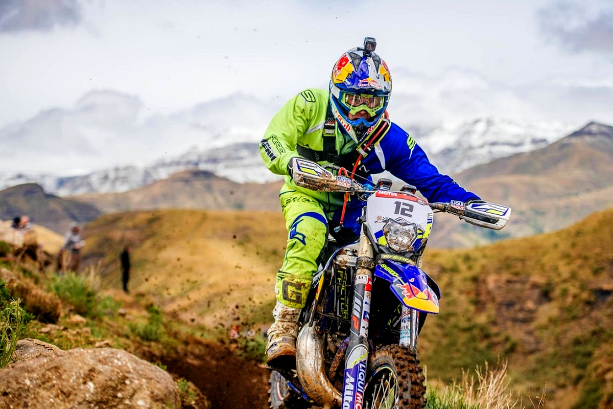 Young bags 6th Roof of Africa title Young bags 6th Roof of Africa title
