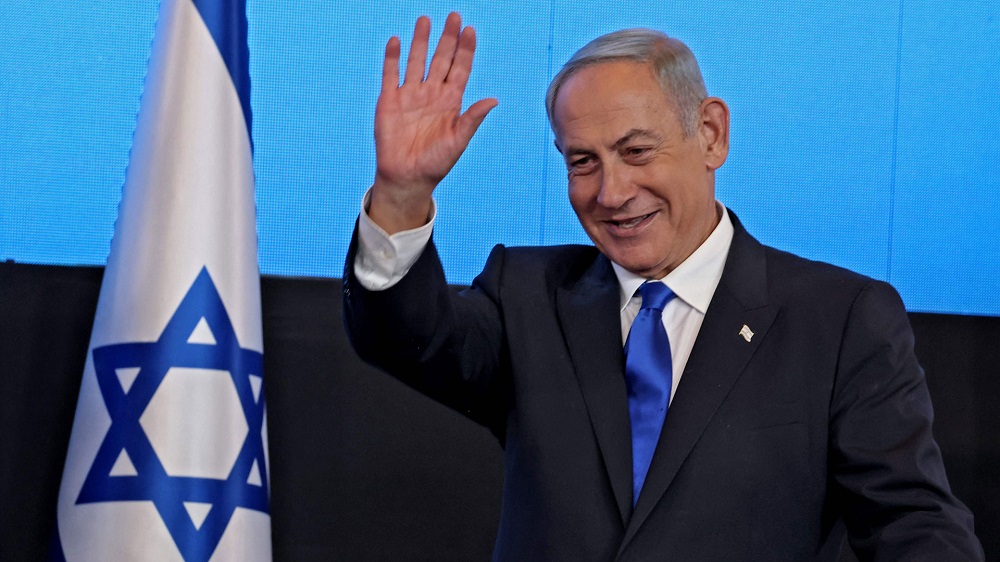 Israel strikes, seals off Gaza Israel strikes, seals off Gaza