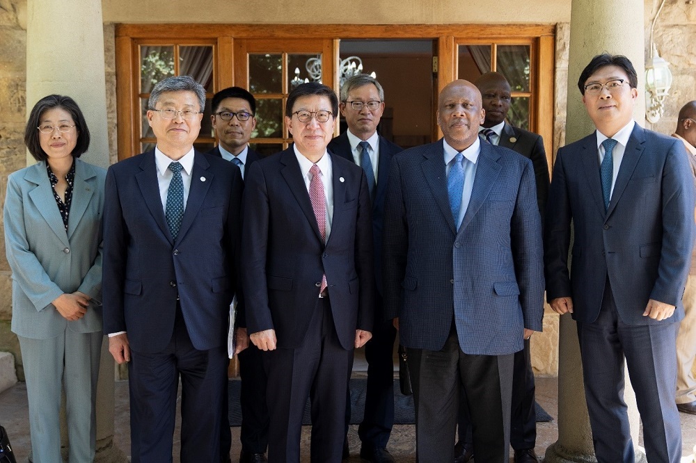 Investment session boosts Lesotho, South Korea economic relations Investment session boosts Lesotho, South Korea economic relations