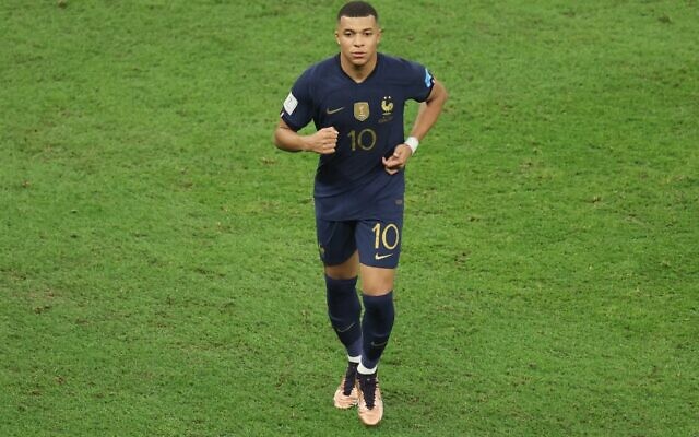 Argentina win World Cup after beating France in penalty shootout